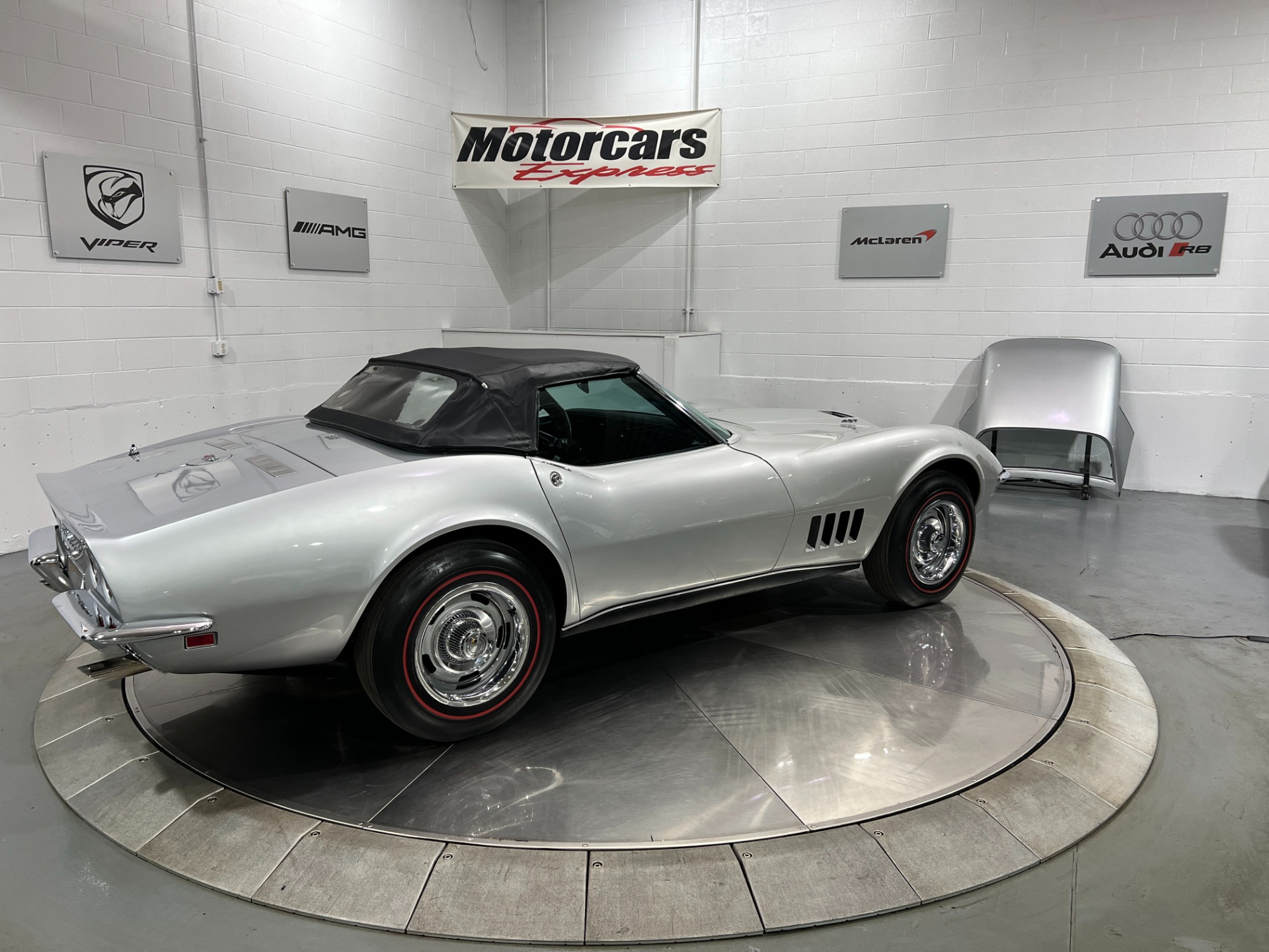Used-1968-Chevrolet-Corvette-Convertible-427-400Hp-4-Speed