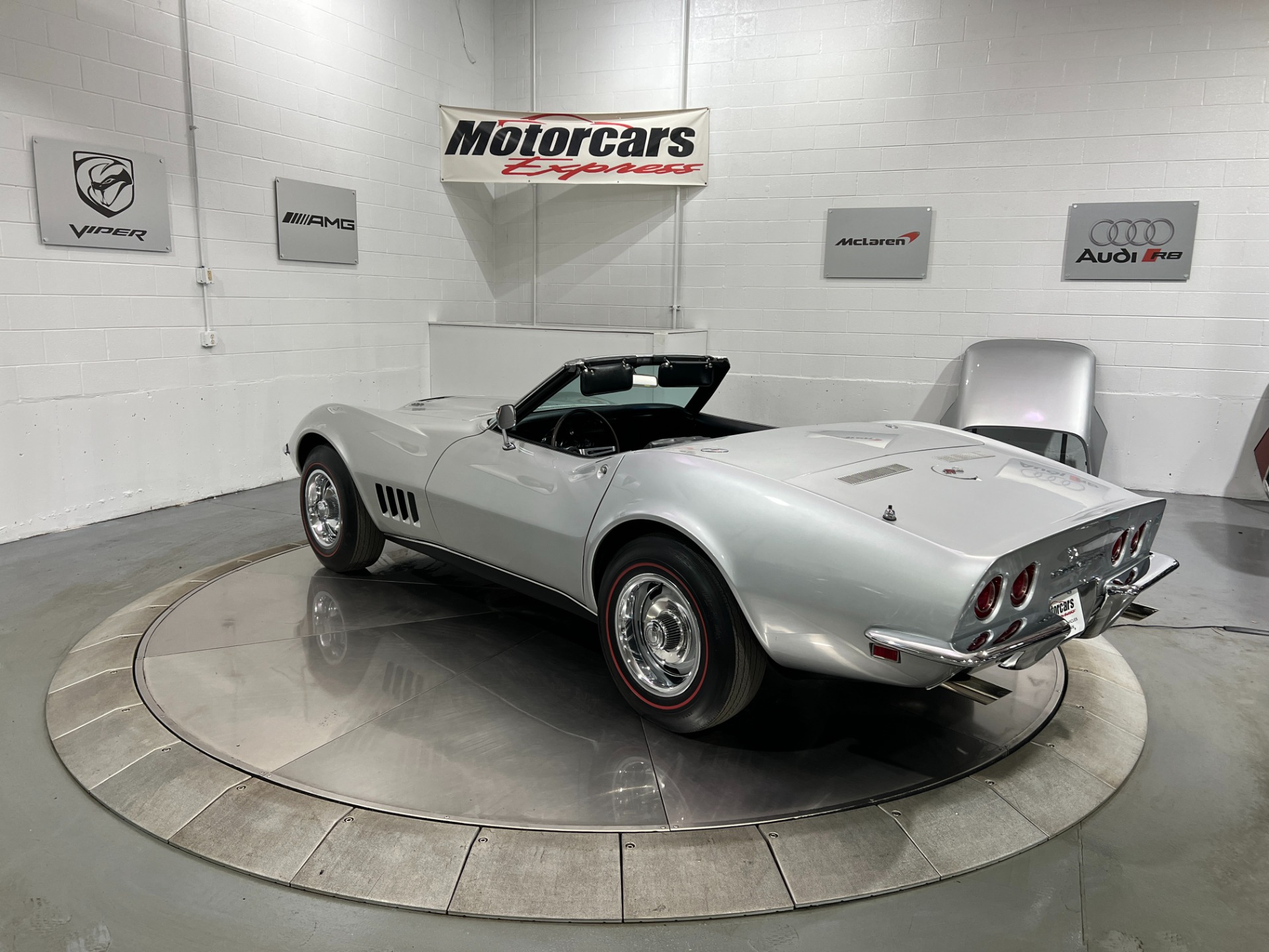 Used-1968-Chevrolet-Corvette-Convertible-427-400Hp-4-Speed