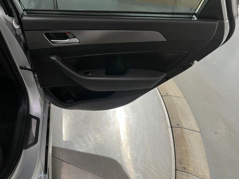 Used-2019-Hyundai-SONATA-Limited-20T-FWD