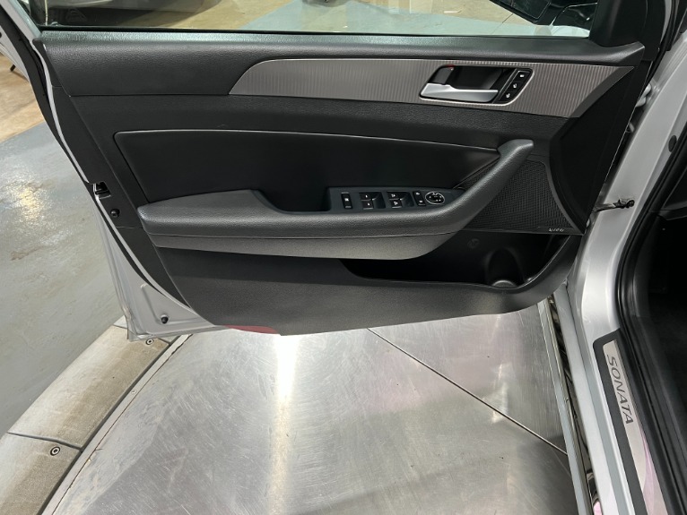 Used-2019-Hyundai-SONATA-Limited-20T-FWD