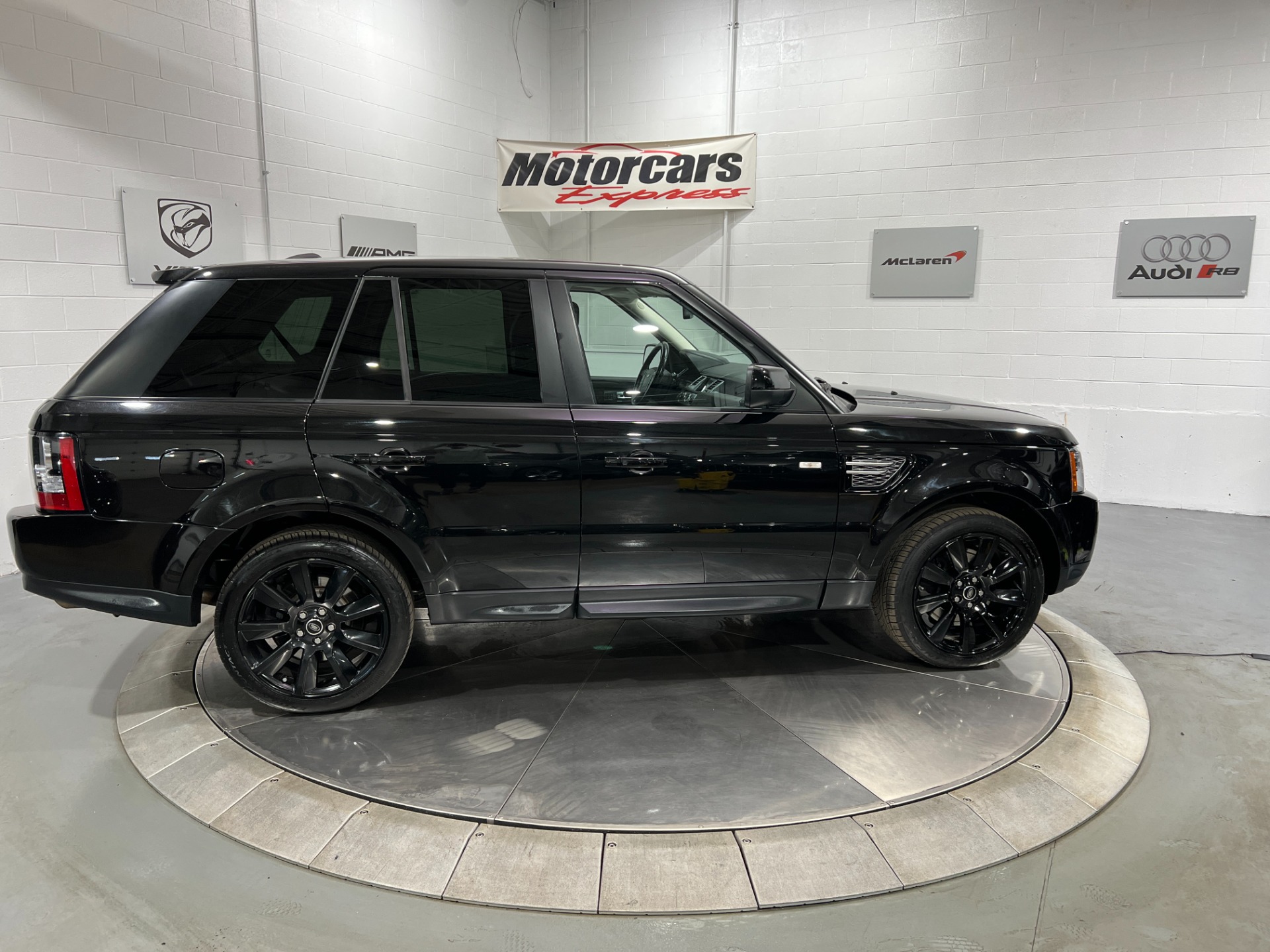 Used-2013-Land-Rover-Range-Rover-Sport-HSE-LUX-4X4