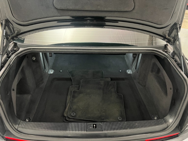 Used-2007-Audi-S8-quattro-52L-V10