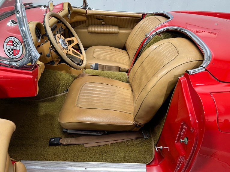 Used-1953-Chevrolet-Corvette-Replica