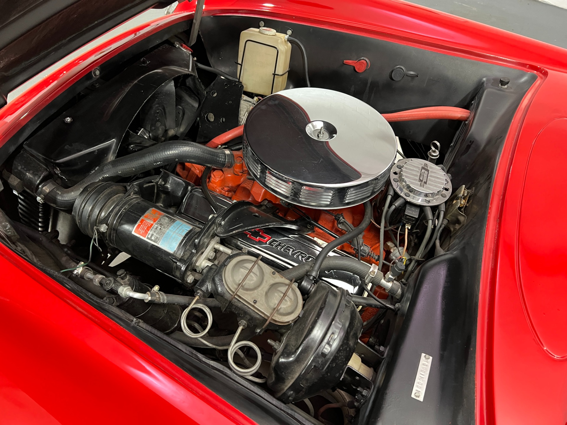 Used-1953-Chevrolet-Corvette-Replica