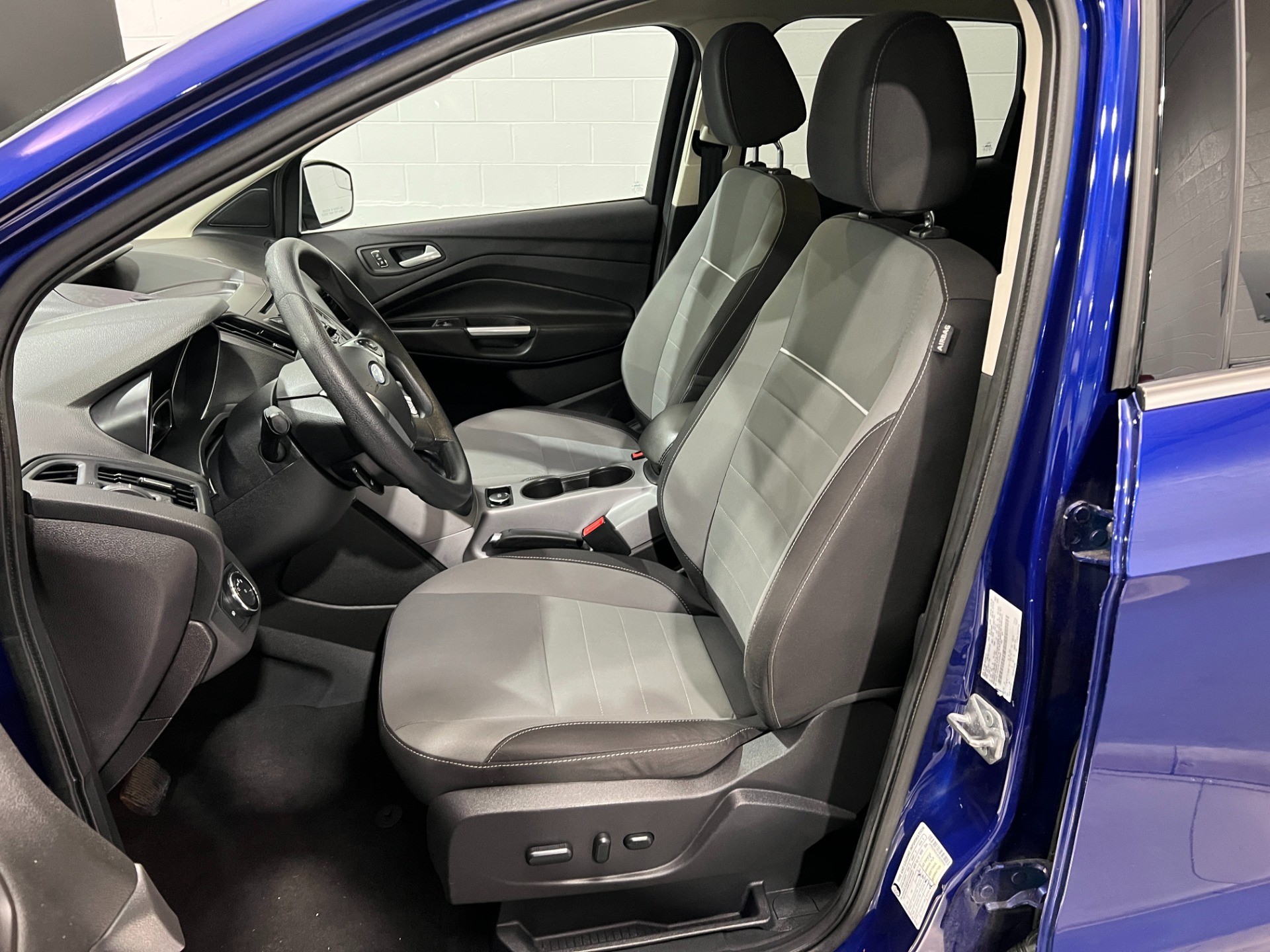Used-2014-Ford-Escape-SE-FWD