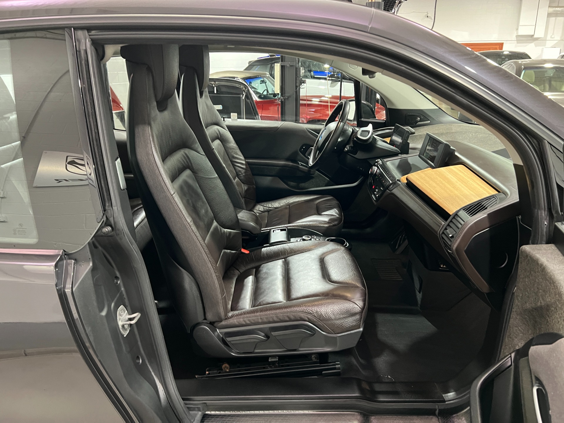 Used-2015-BMW-i3-Tera-World-W/-Range-Extender-RWD