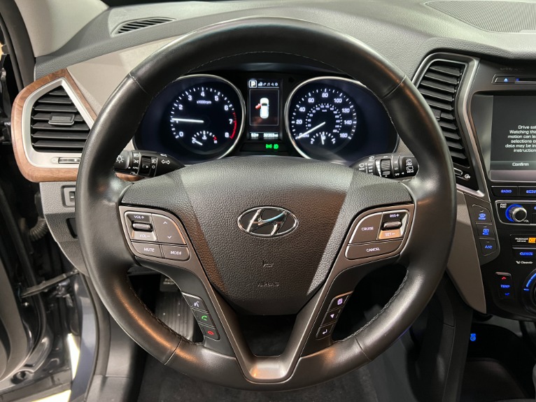 Used-2018-Hyundai-SANTA-FE-Limited-Ultimate-AWD