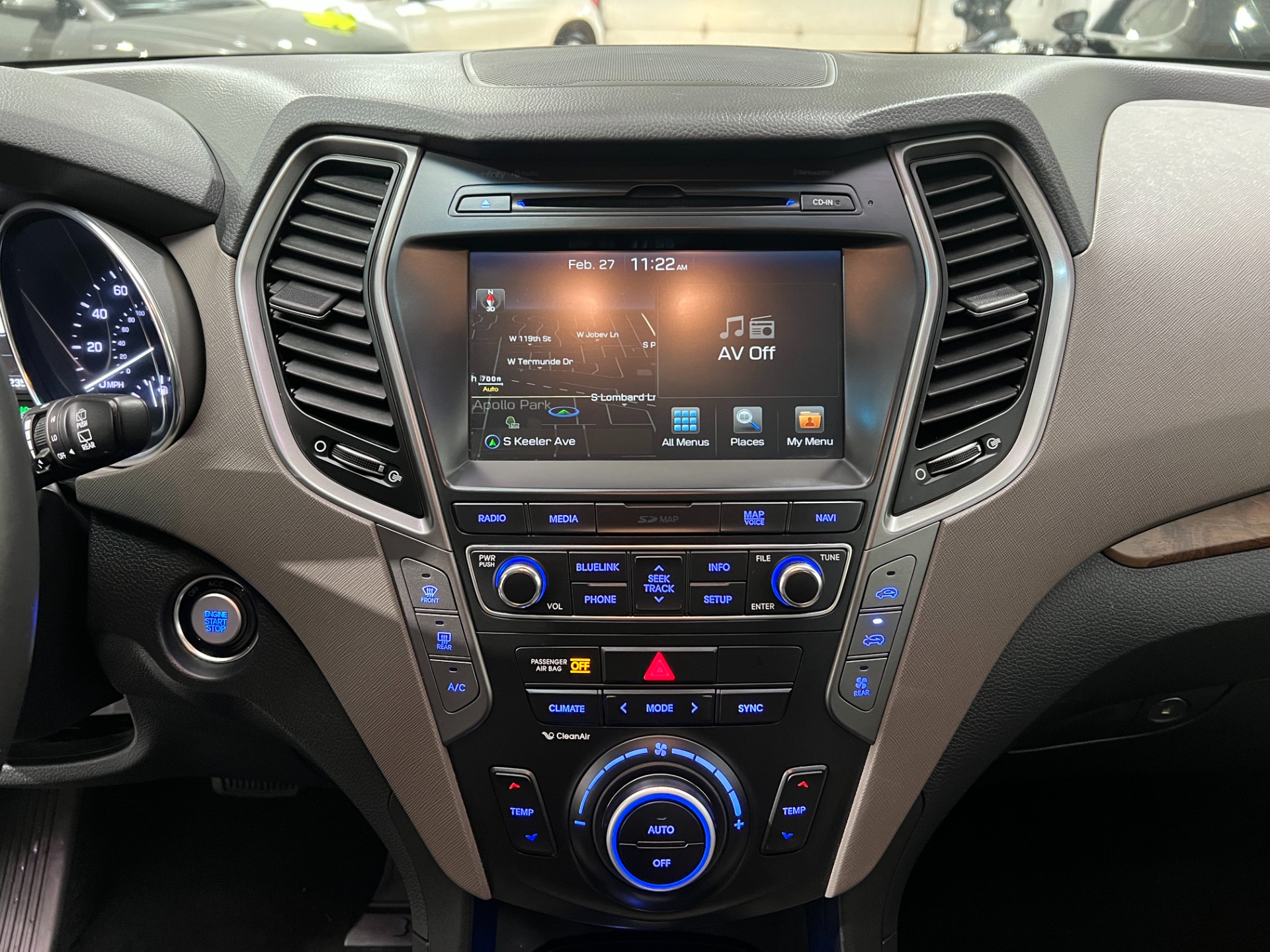 Used-2018-Hyundai-SANTA-FE-Limited-Ultimate-AWD