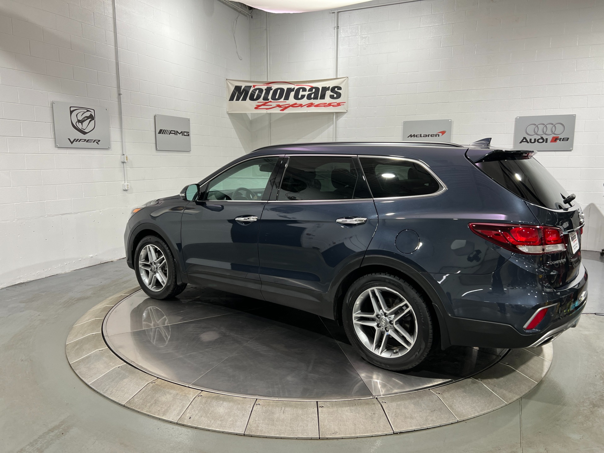 Used-2018-Hyundai-SANTA-FE-Limited-Ultimate-AWD