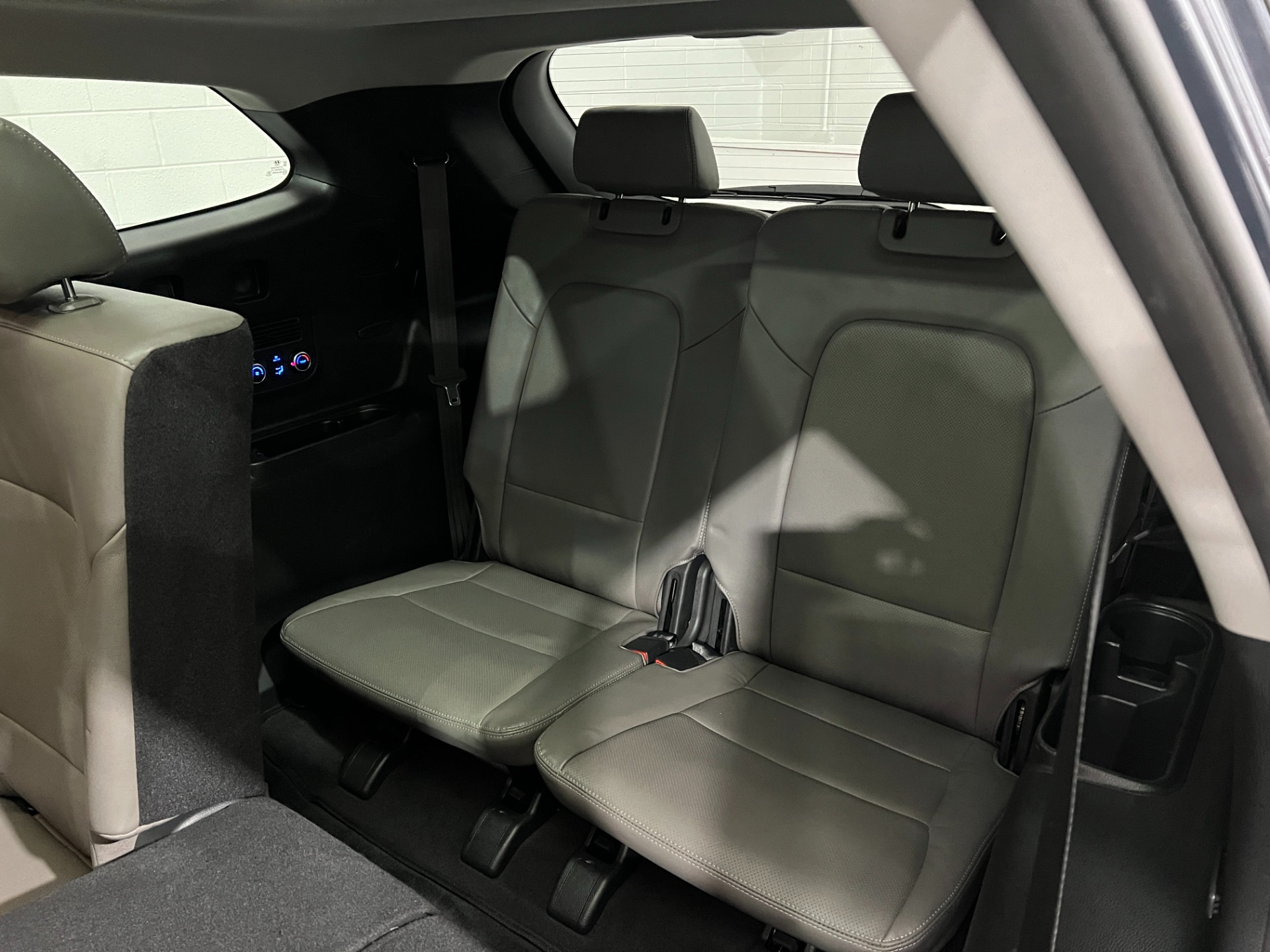 Used-2018-Hyundai-SANTA-FE-Limited-Ultimate-AWD