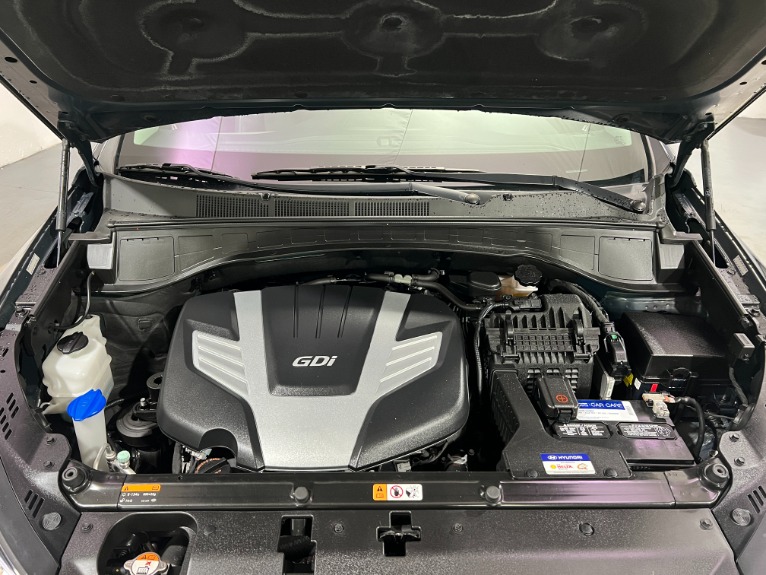 Used-2018-Hyundai-SANTA-FE-Limited-Ultimate-AWD