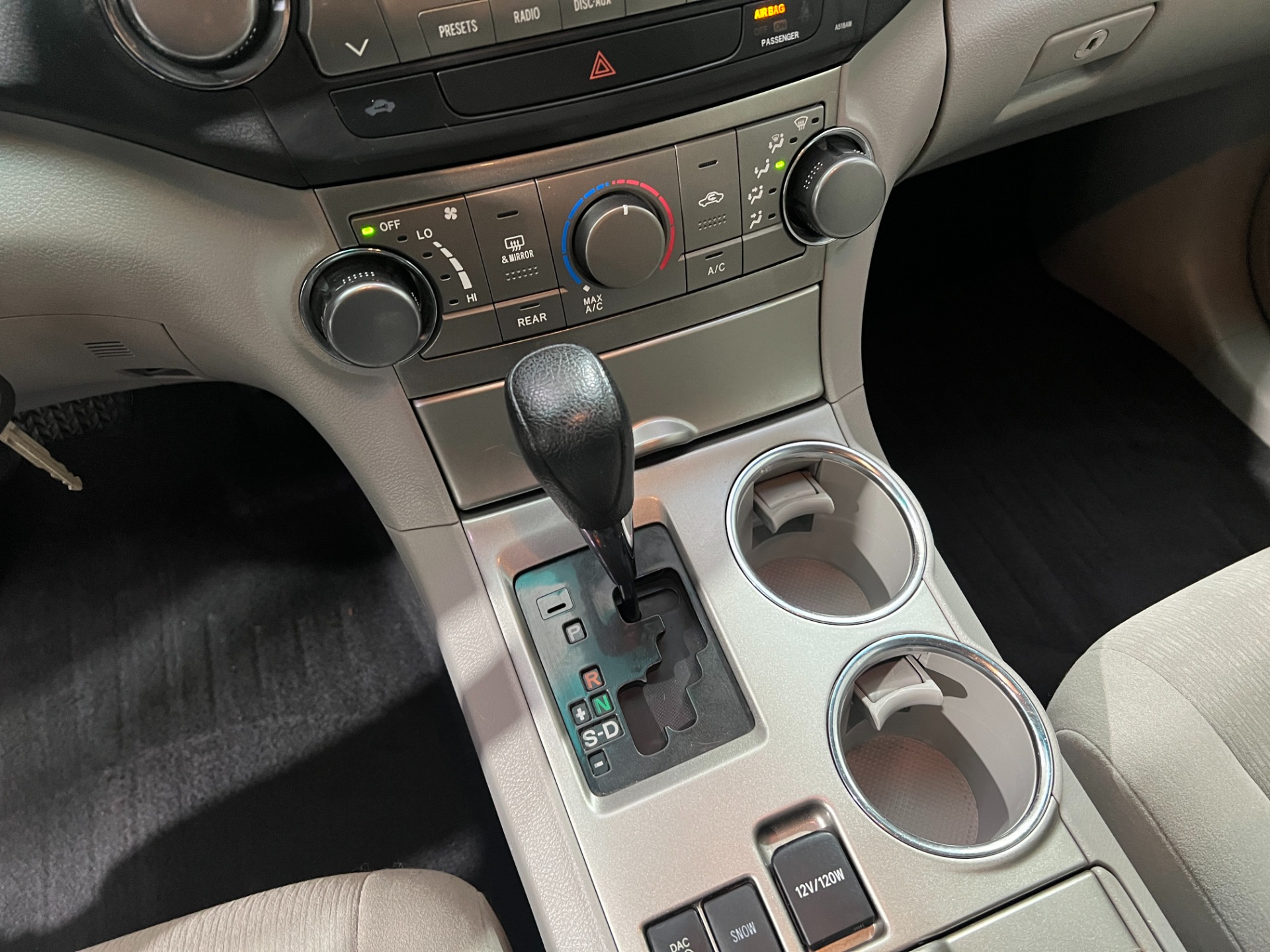 Used-2011-Toyota-Highlander-AWD