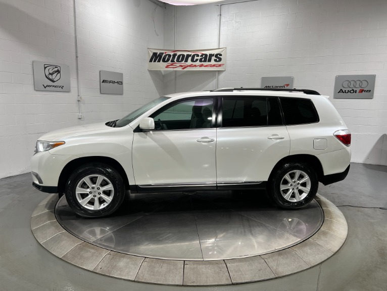 Used-2011-Toyota-Highlander-AWD