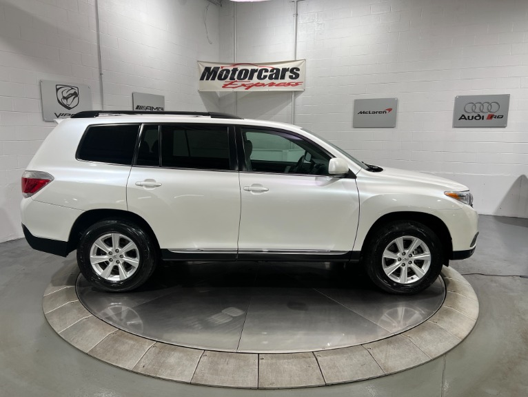 Used-2011-Toyota-Highlander-AWD