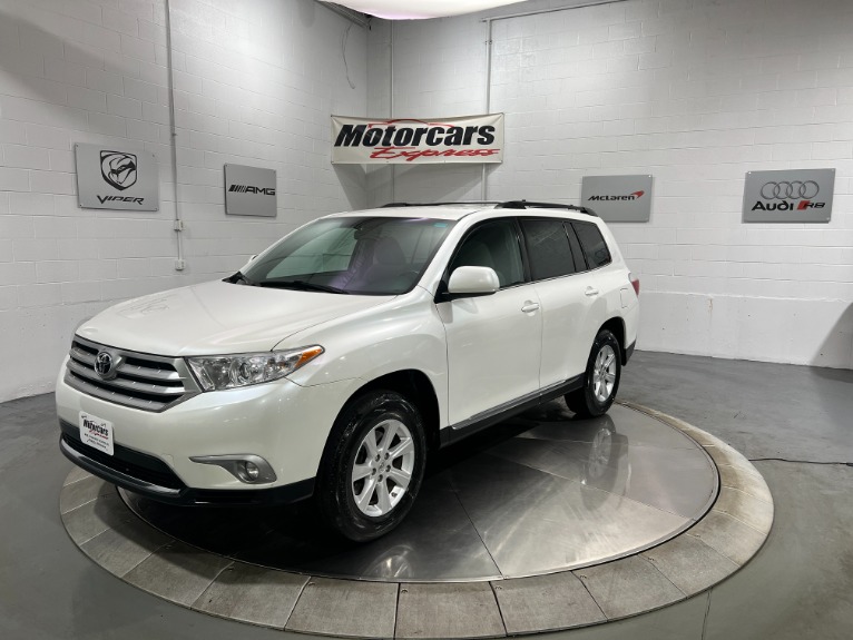 Used-2011-Toyota-Highlander-AWD