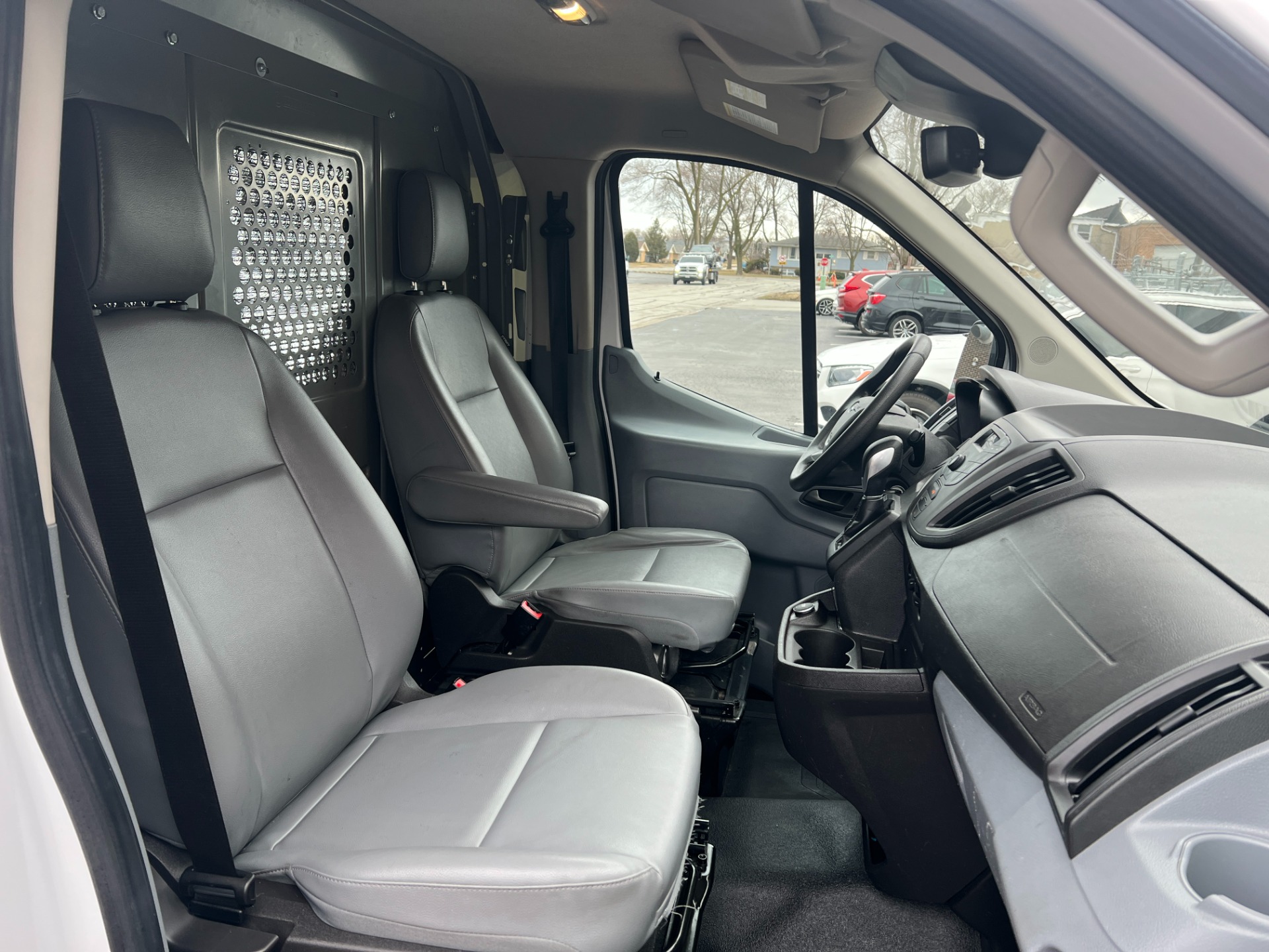 Used-2017-Ford-Transit-150-RWD-Full-Size