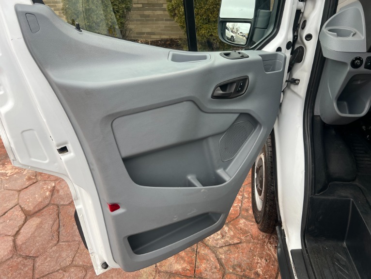 Used-2017-Ford-Transit-150-RWD-Full-Size
