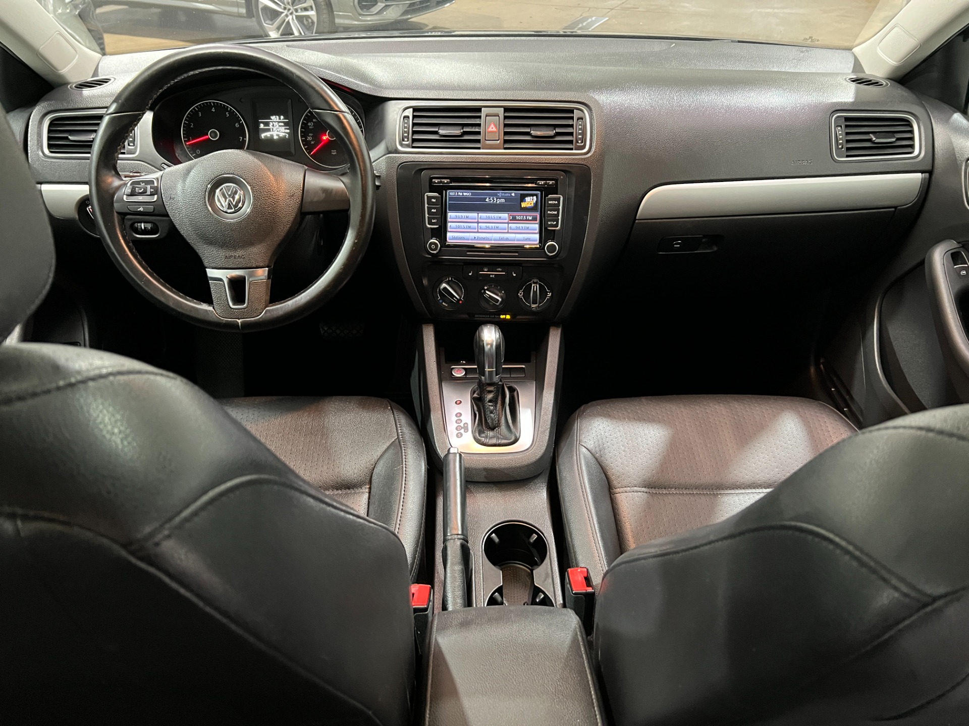 Used-2014-Volkswagen-Jetta-SE-FWD