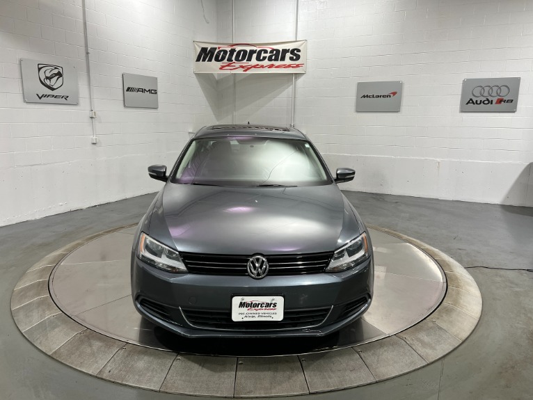 Used-2014-Volkswagen-Jetta-SE-FWD
