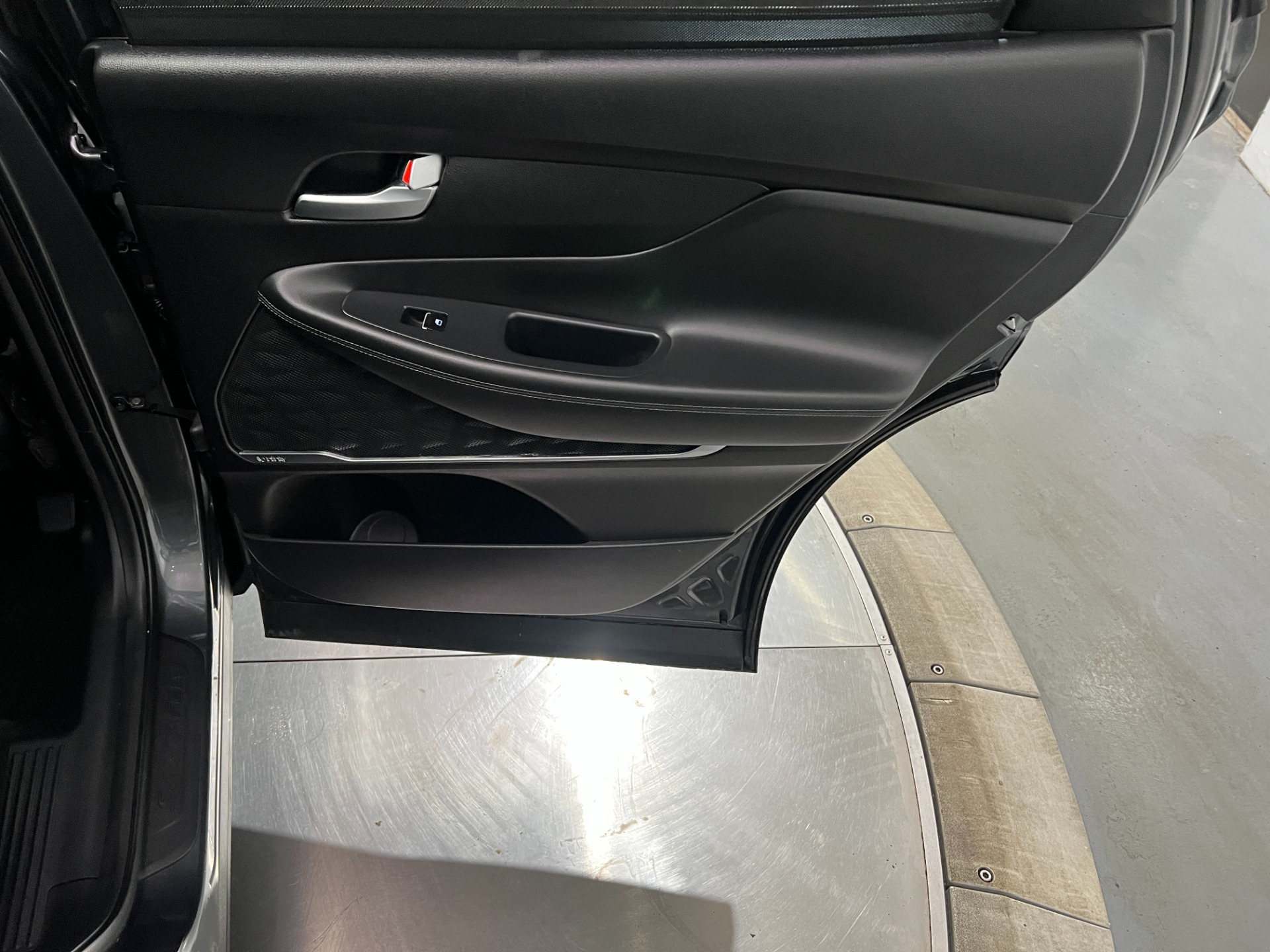 Used-2020-Hyundai-SANTA-FE-SEL-20T-FWD