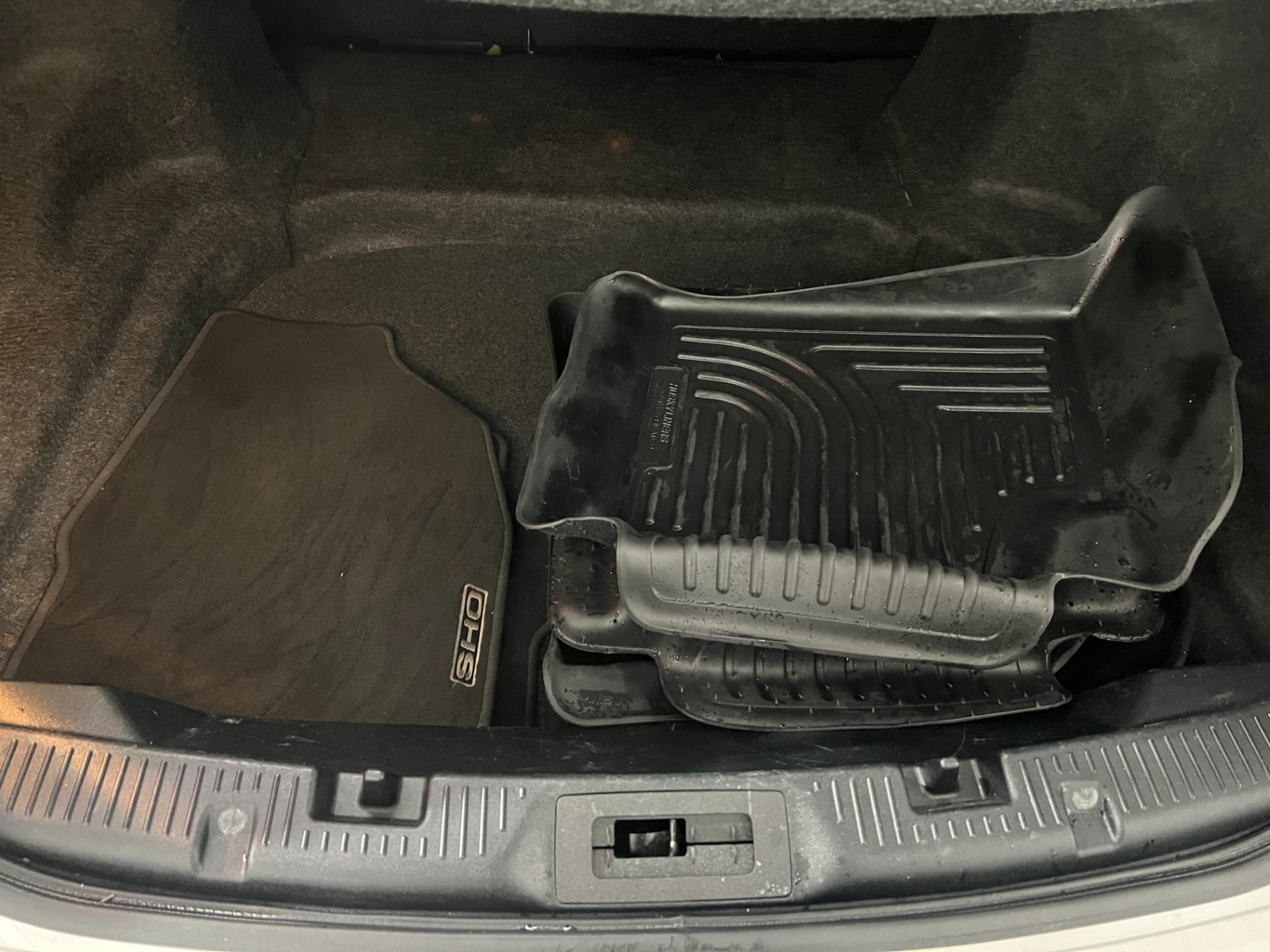 Used-2016-Ford-Taurus-SHO-AWD