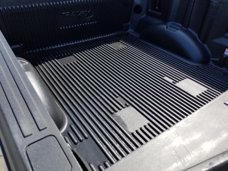 Used-2018-Ford-F-150-XLT-4X4