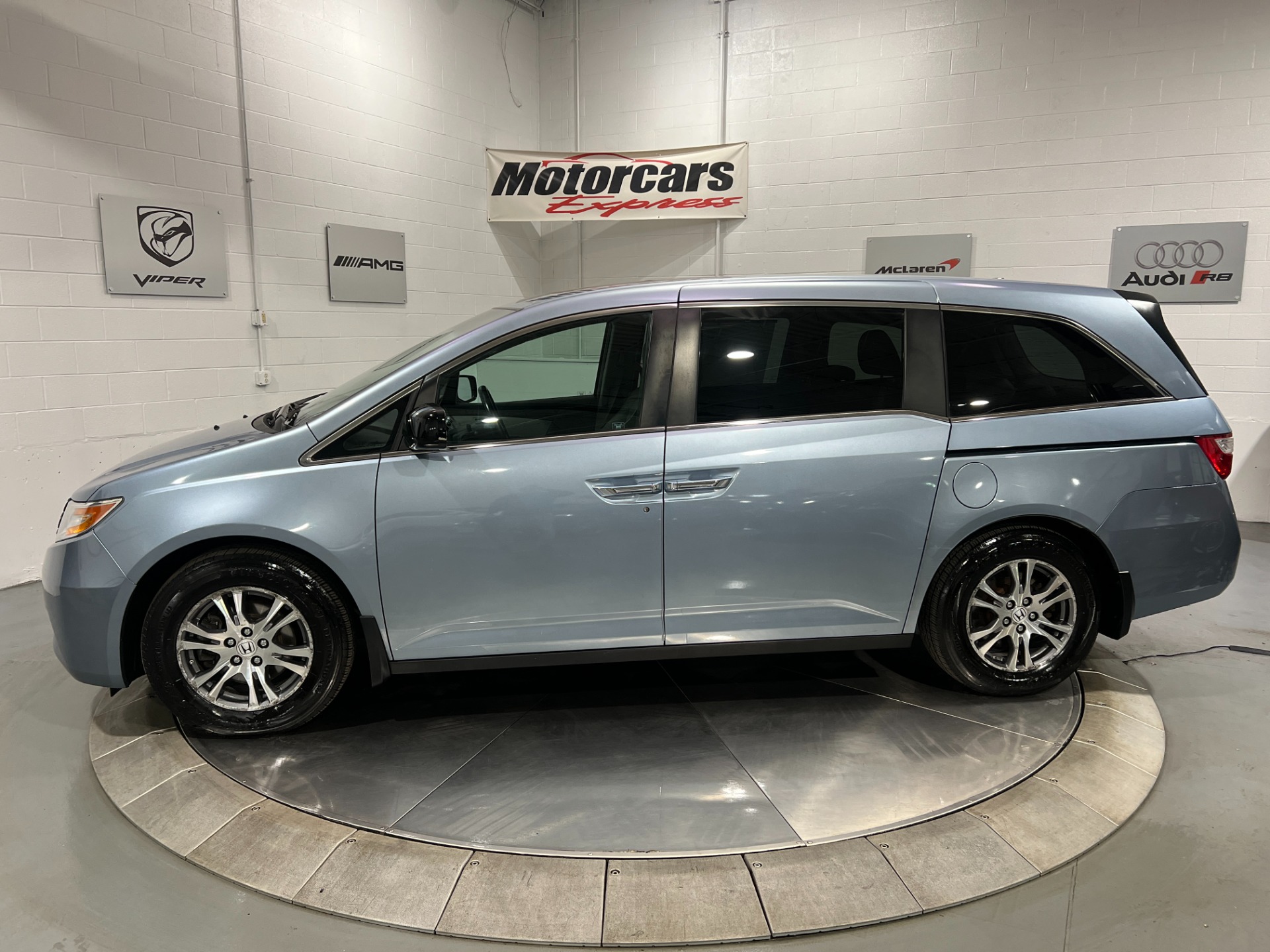 Used-2011-Honda-Odyssey-EX-L-w/DVD-FWD