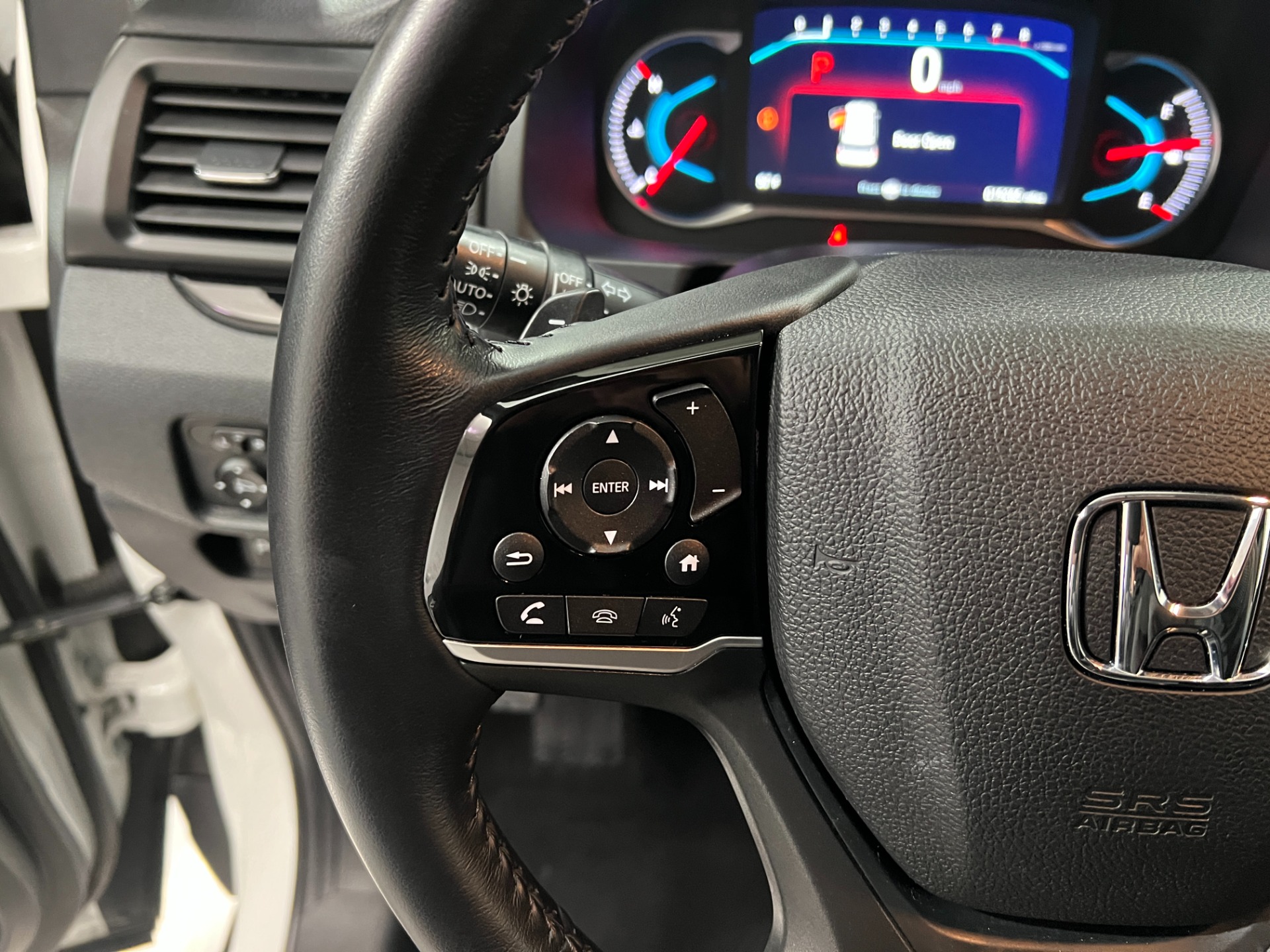 Used-2020-Honda-Pilot-Touring---8-Passenger-AWD