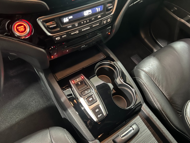 Used-2020-Honda-Pilot-Touring---8-Passenger-AWD