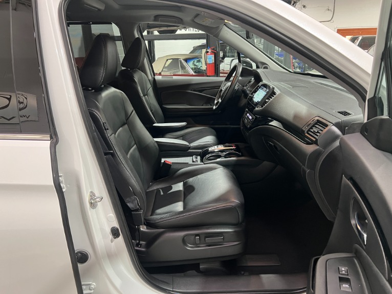 Used-2020-Honda-Pilot-Touring---8-Passenger-AWD
