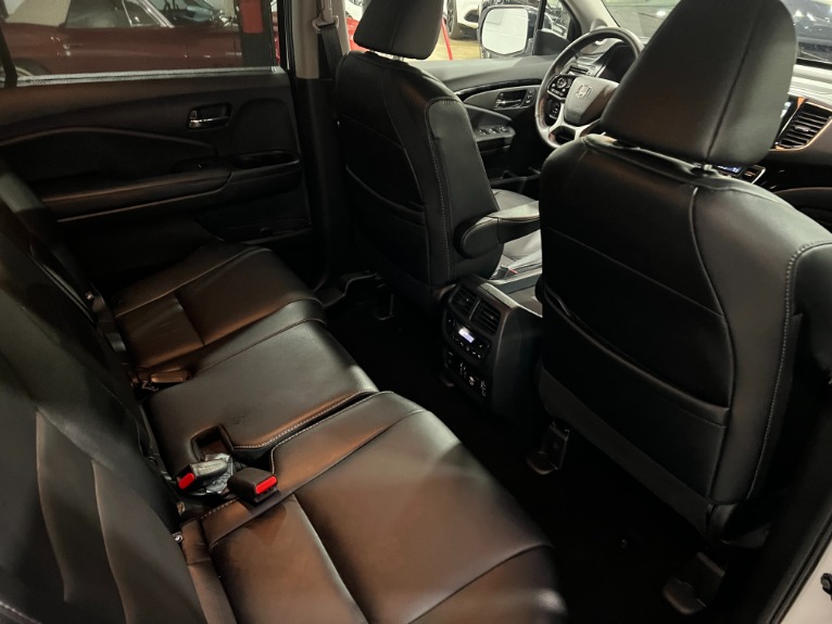 Used-2020-Honda-Pilot-Touring---8-Passenger-AWD