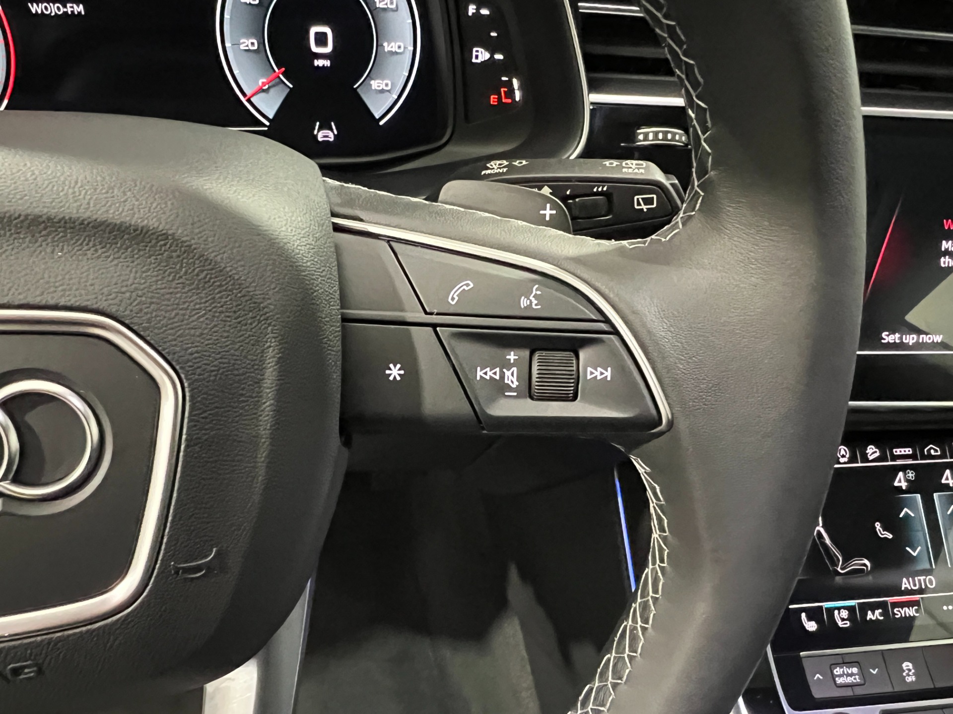 Used-2022-Audi-Q8-quattro-Premium-Plus-55-TFSI