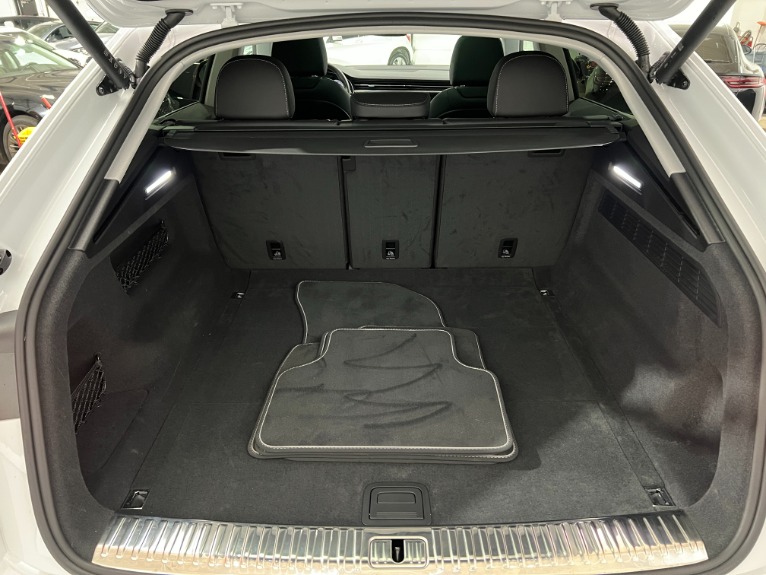 Used-2022-Audi-Q8-quattro-Premium-Plus-55-TFSI