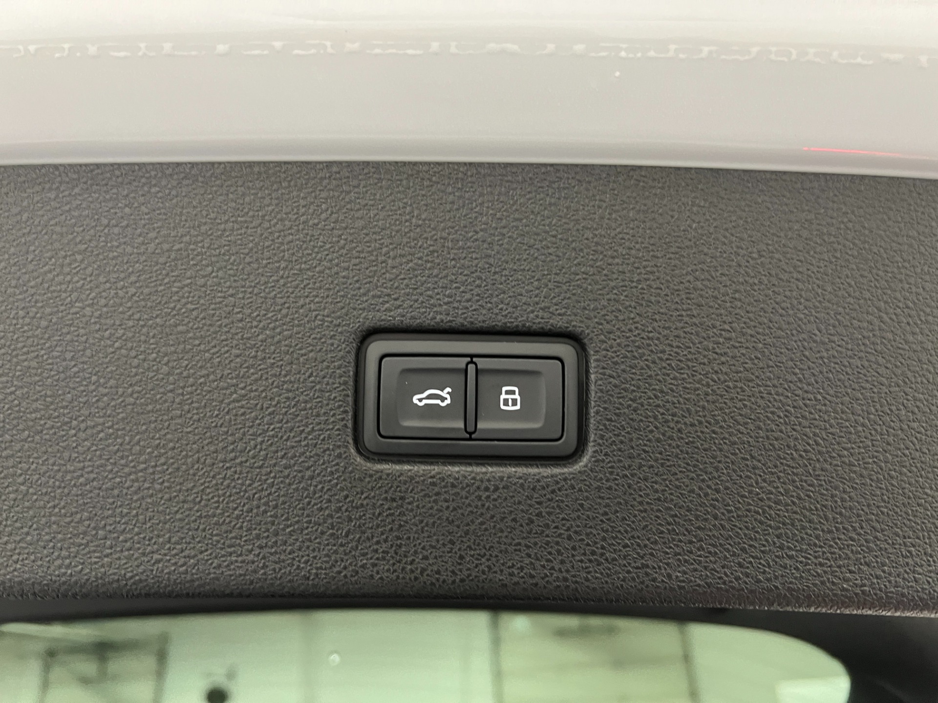 Used-2022-Audi-Q8-quattro-Premium-Plus-55-TFSI