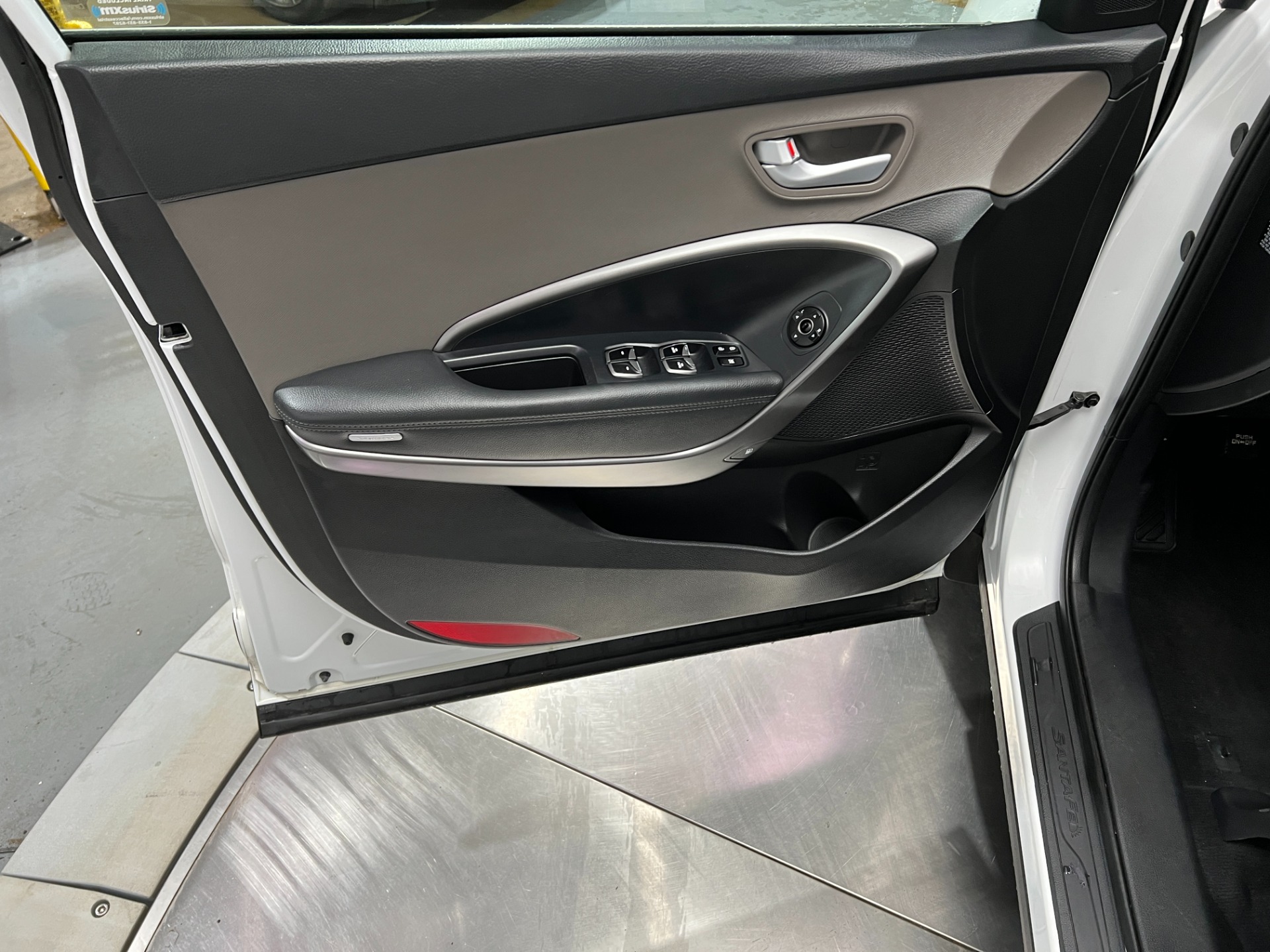 Used-2017-Hyundai-SANTA-FE-Sport-24L-AWD