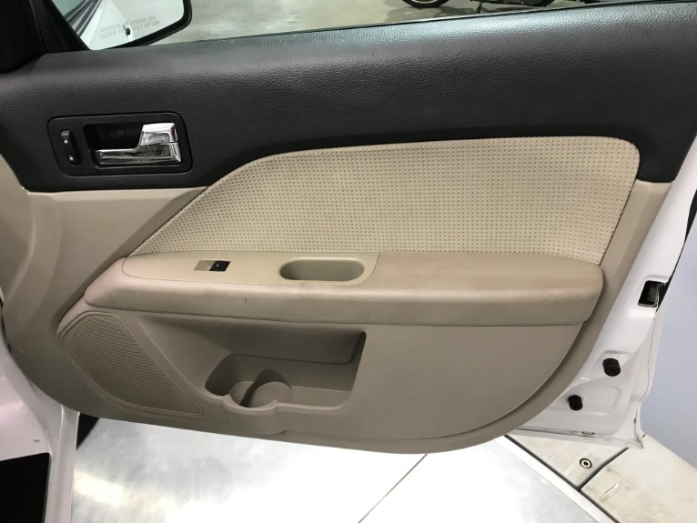 Used-2006-Ford-Fusion-V6-SEL