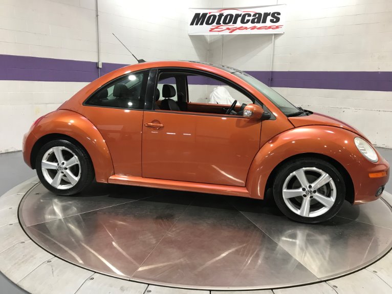 Used-2010-Volkswagen-New-Beetle-S-Red-Rock-Edition