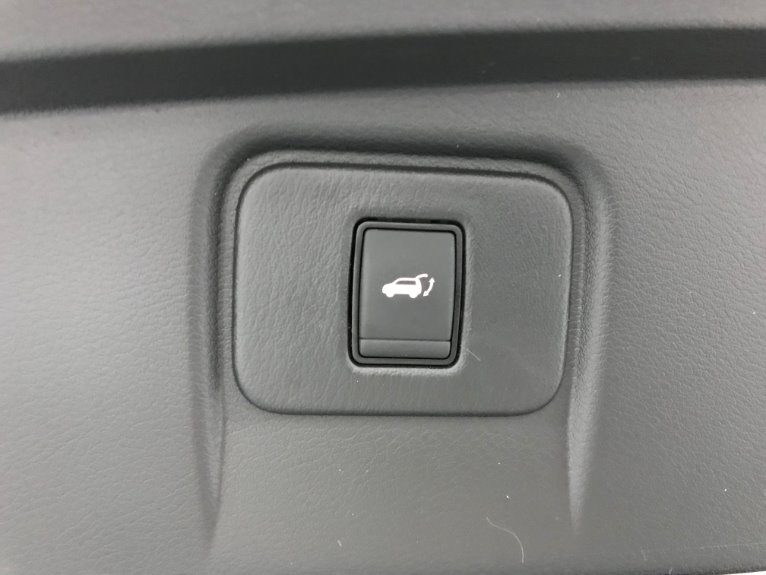 Used-2016-Nissan-Murano-SL-AWD