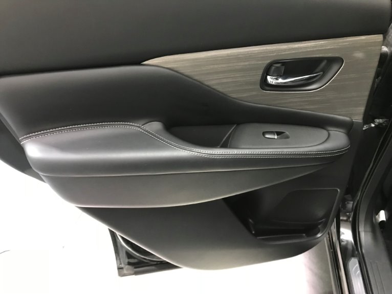 Used-2016-Nissan-Murano-SL-AWD