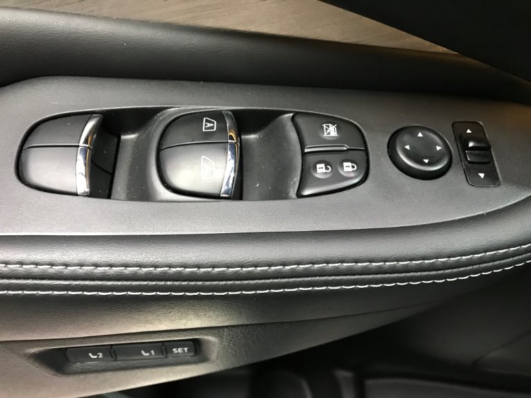 Used-2016-Nissan-Murano-SL-AWD