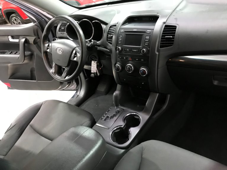 Used-2013-Kia-Sorento-LX-AWD