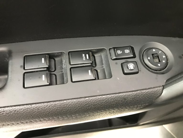 Used-2013-Kia-Sorento-LX-AWD