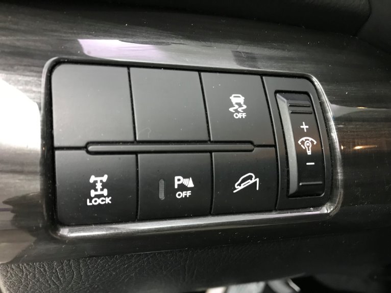 Used-2013-Kia-Sorento-LX-AWD
