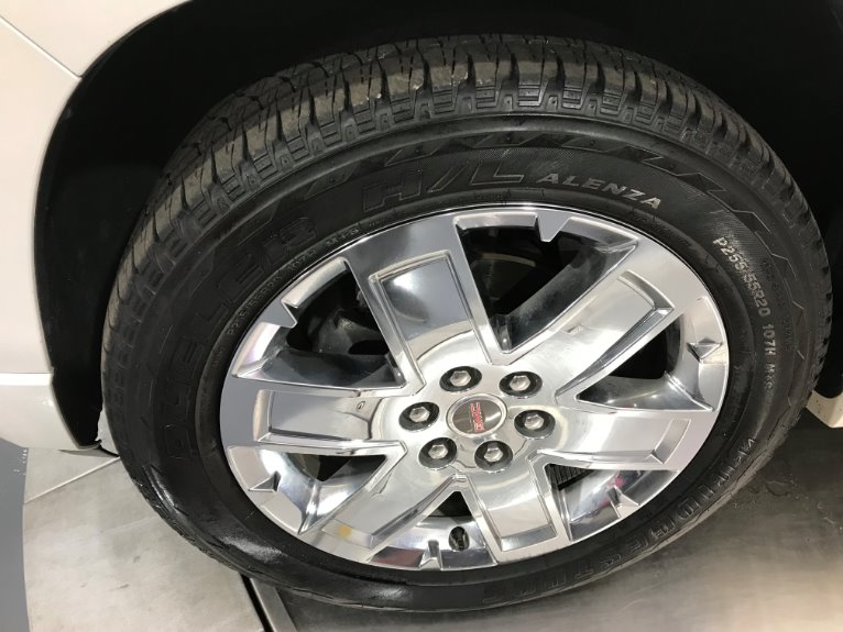 Used-2015-GMC-Acadia-Denali