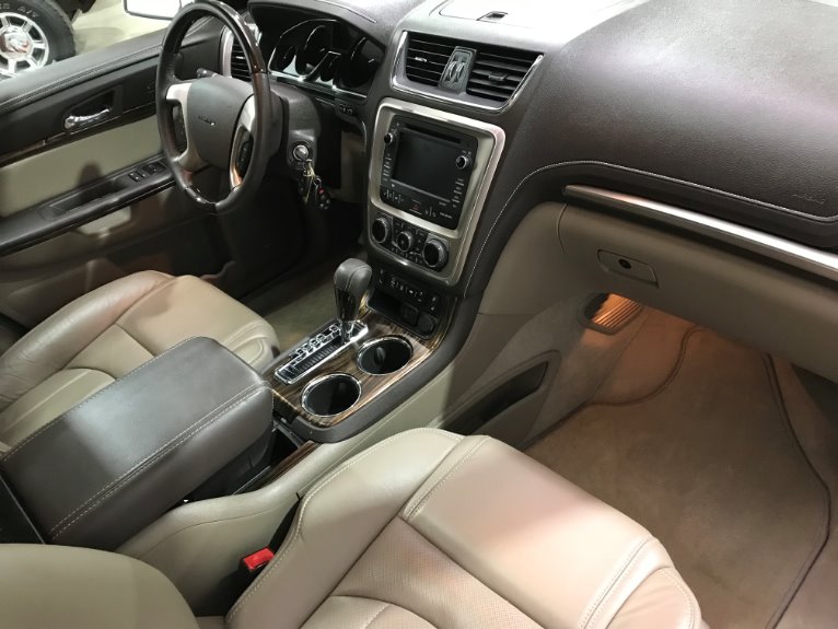 Used-2015-GMC-Acadia-Denali