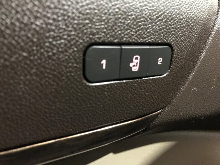 Used-2015-GMC-Acadia-Denali