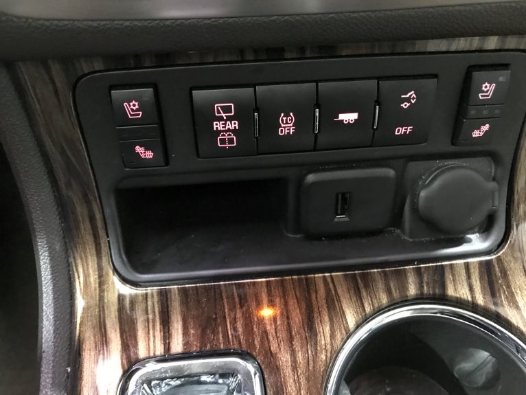 Used-2015-GMC-Acadia-Denali