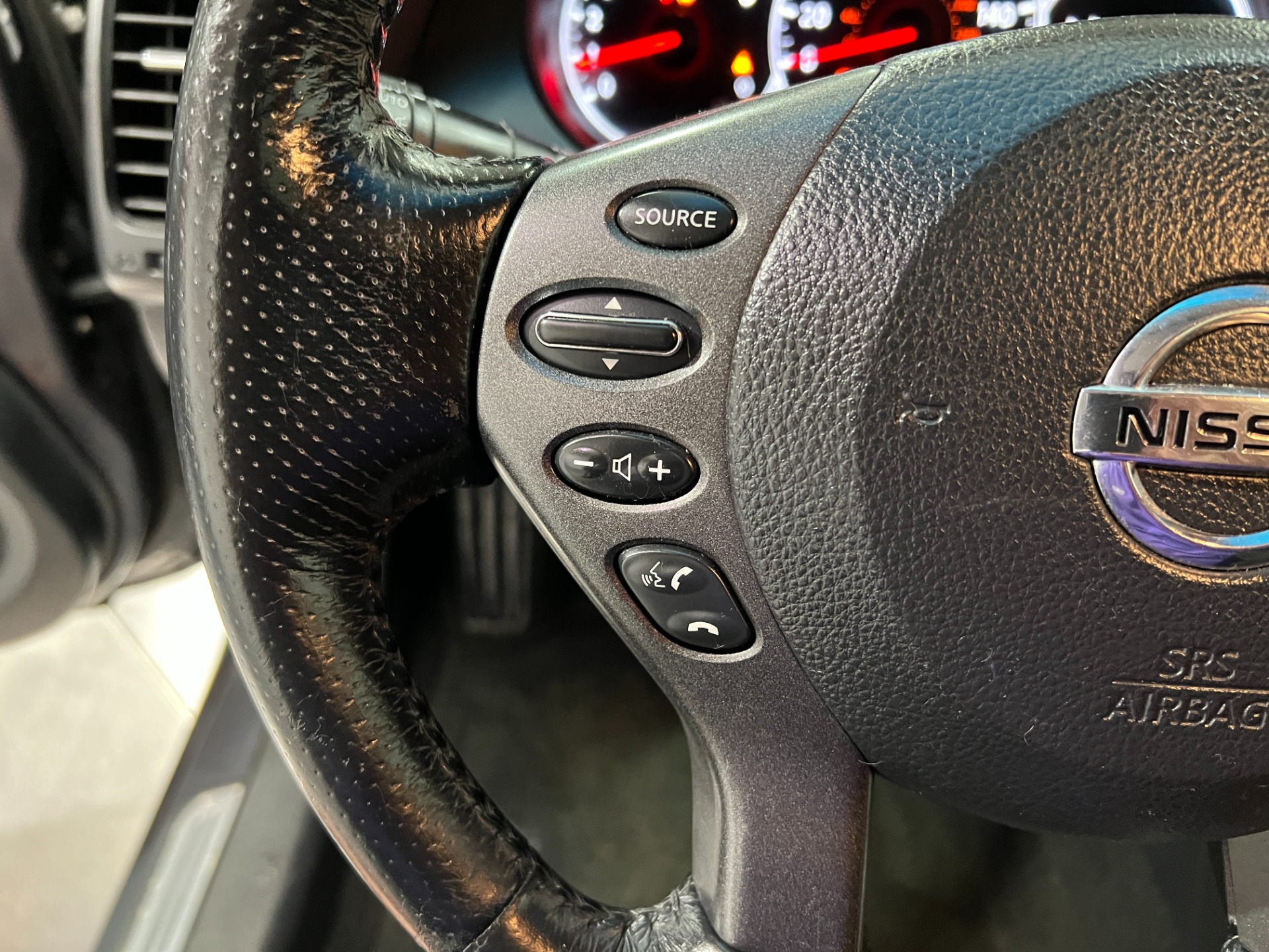 Nissan altima 2012 steering wheel size discount