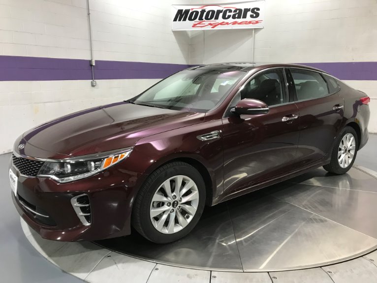 Used-2017-Kia-Optima-EX