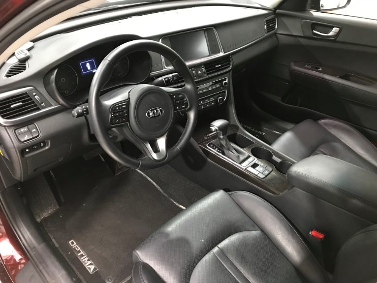 Used-2017-Kia-Optima-EX